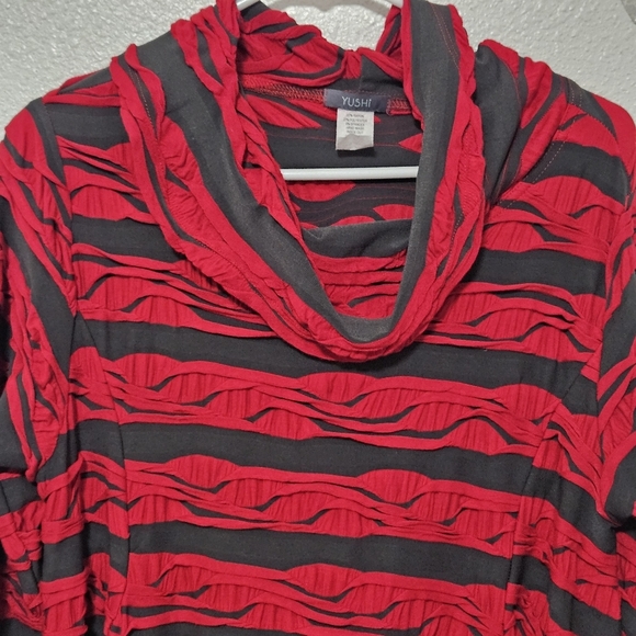 Yushi art to wear top size small - Picture 2 of 12